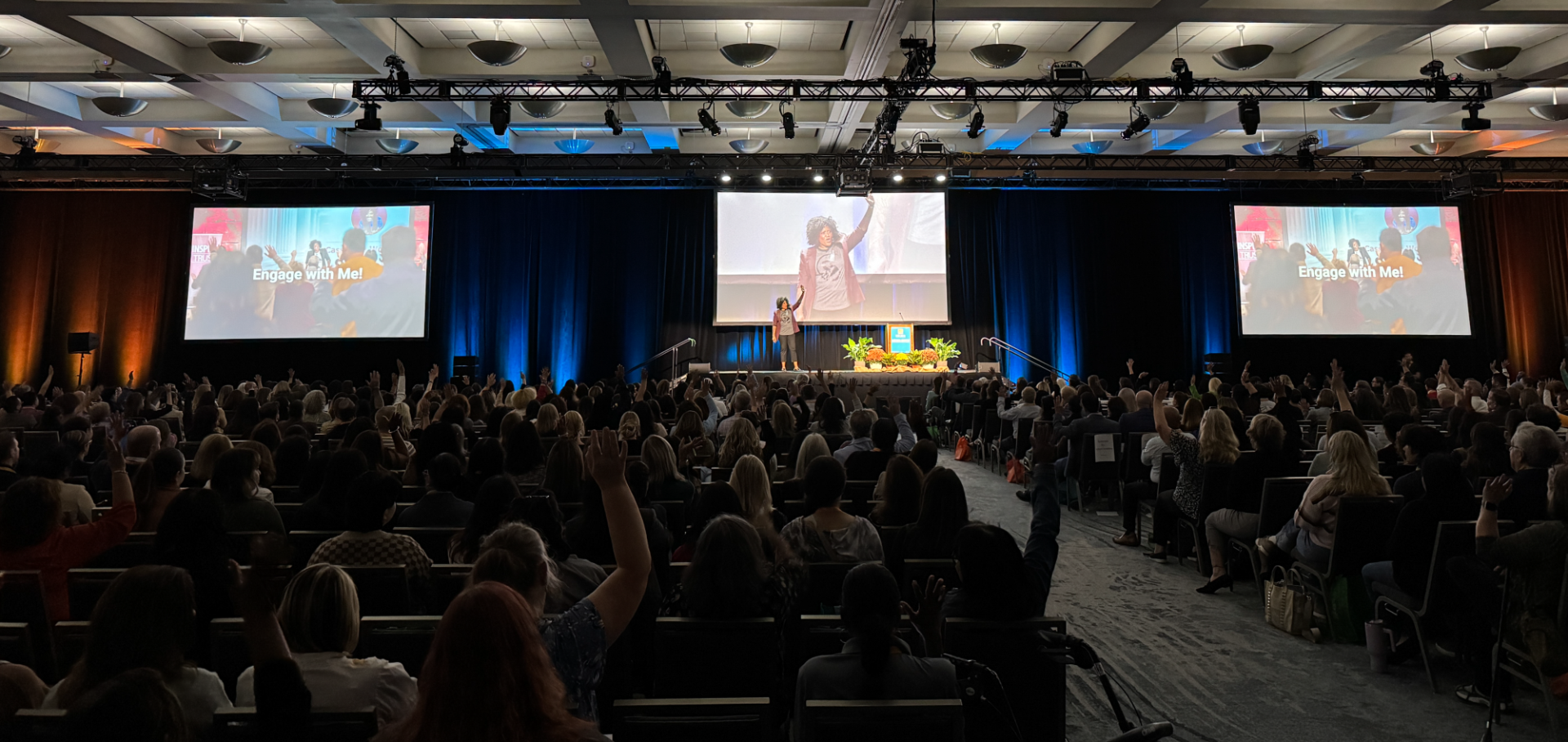 LWA Keynote Session Hands Up